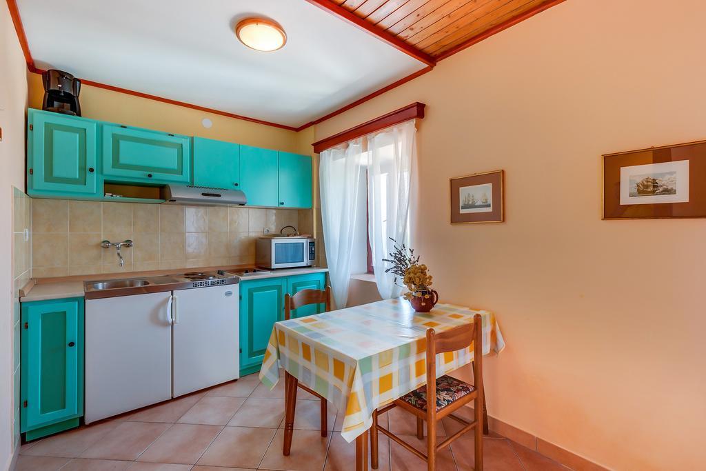 Apartments Josip & Maria Veli Lošinj Екстериор снимка