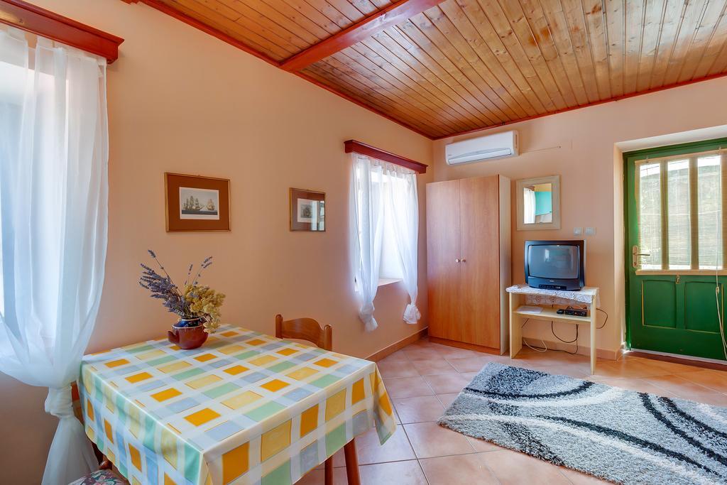 Apartments Josip & Maria Veli Lošinj Екстериор снимка