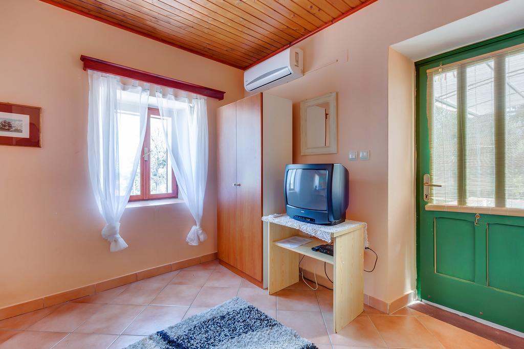 Apartments Josip & Maria Veli Lošinj Екстериор снимка