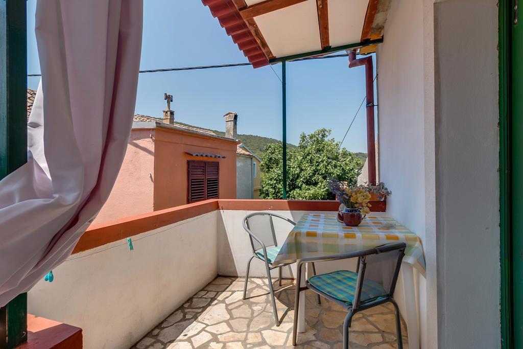 Apartments Josip & Maria Veli Lošinj Екстериор снимка