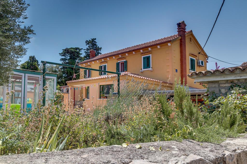 Apartments Josip & Maria Veli Lošinj Екстериор снимка
